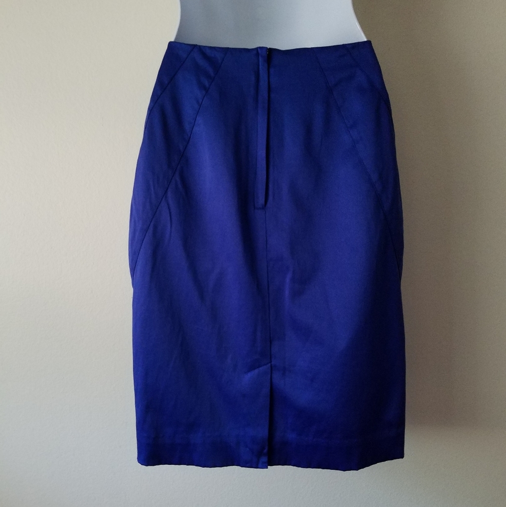 3/$20 H&M Pencil Skirt - Picture 2 of 7